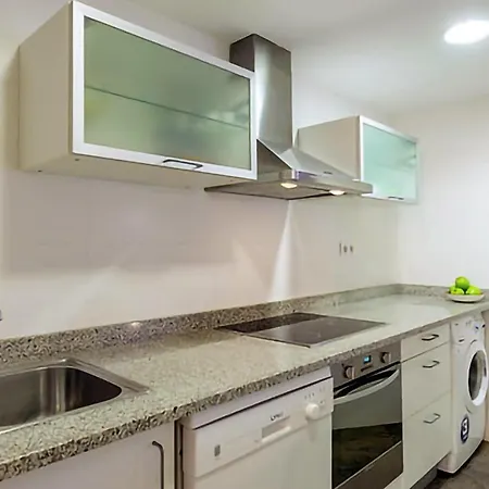 Apartment Amazing In With Wifi And 2 Bedrooms *